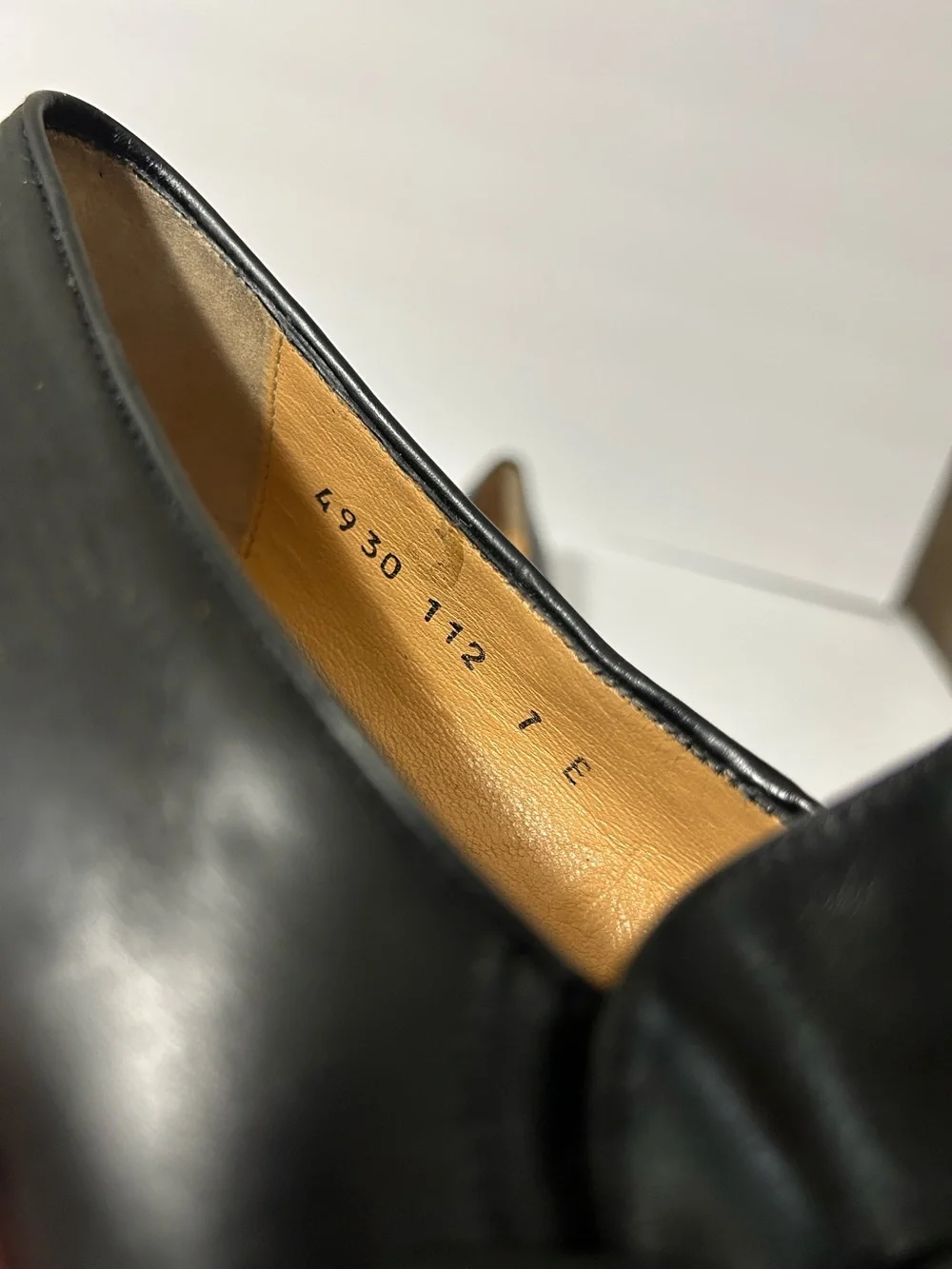 Vintage Salvatore Ferragamo  leather loafers featuring Twisted Strap Men’s 7 E